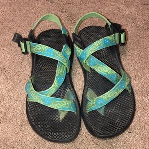 chacos